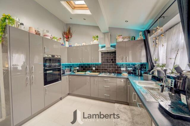 Painswick Close, Redditch, 5 Bedroom Detached