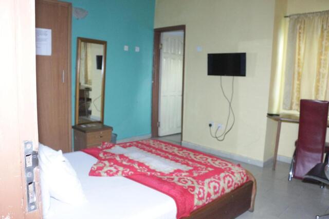 Stadium Road Opp Oluzu Street Port Harcourt, Port Harcourt, Chisam Suites, Hotel