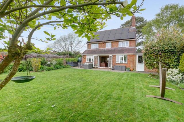 Boreham Hill, Boreham Street, 3 Bedroom Detached