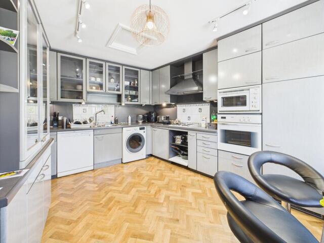 Cudnall Street, Charlton Kings, 2 Bedroom Apartment