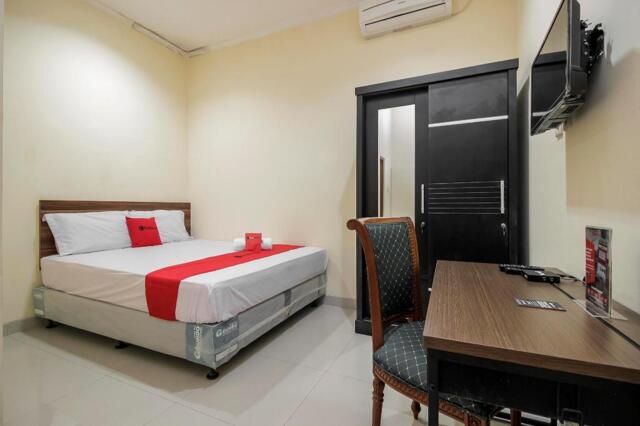 Jalan Cemara Kavling Dki Blok  No. -, Meruya, Jakarta Barat, Jakarta, Reddoorz @ Meruya