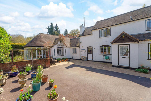 Titton Lane Titton Stourport-on-severn, Worcestershire, 6 Bedroom Detached