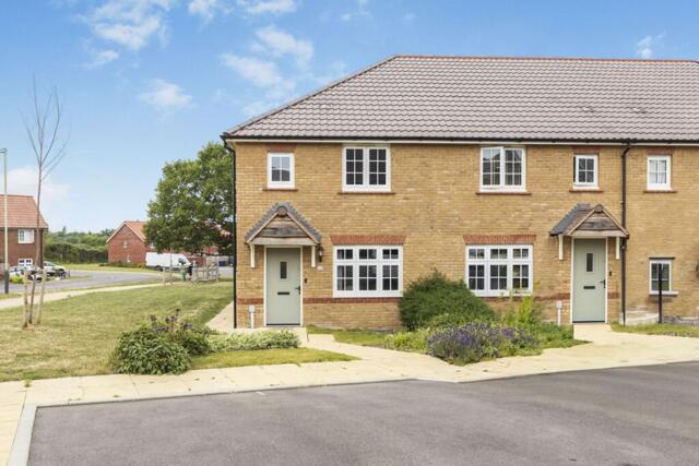 Honeysuckle Avenue, Cheltenham, 3 Bedroom End