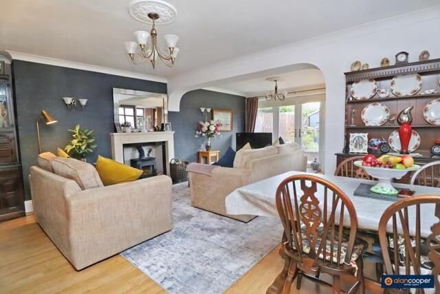 Bucks Hill, Stockingford, 3 Bedroom Semi-detached