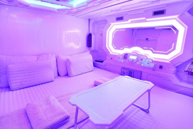 Jl Kayoon  D, Surabaya, Tab Capsule Surabaya