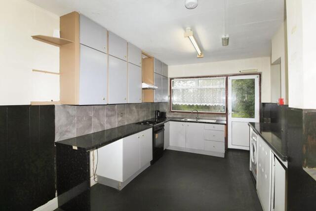 Northwick Avenue, Harrow, 6 Bedroom Semi-detached