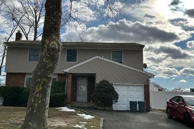 Caxton St, Melville, Preforeclosure Single-family Home