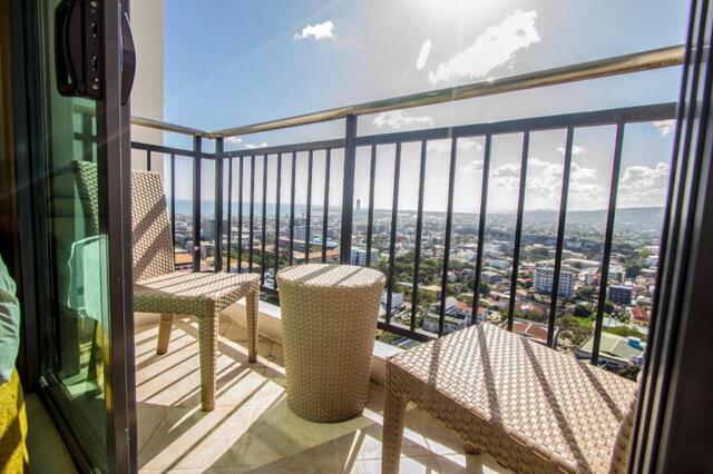 F. Ramos Street City Suites Ramos Tower, Cebu, Bright & Airy