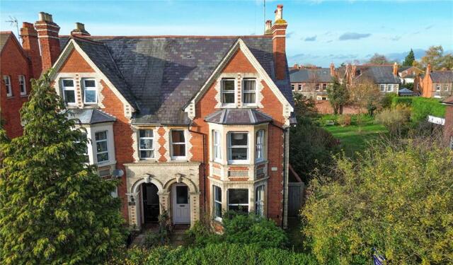 Elmhurst Road, Reading, 6 Bedroom Semi-detached