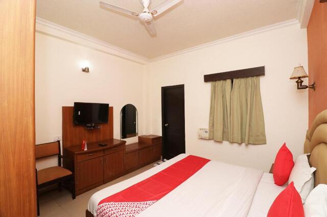 /, Old Mussoorie Road, Near - Sahansai Ashram, Dehradun-, Dehradun, Oyo 24974 Bharat