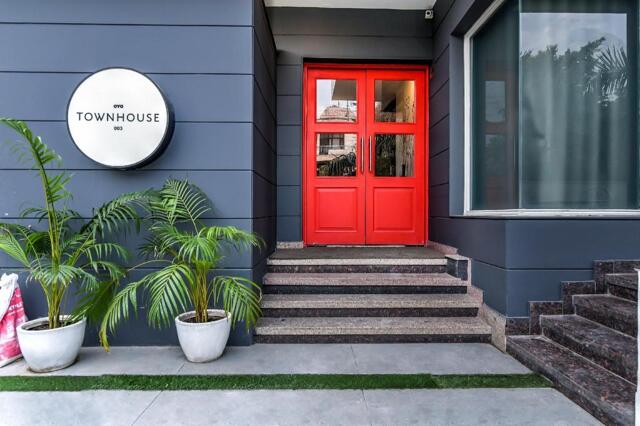 Akbar Guest House,akbar Market, Medical Road, Dodhpur Aligarh, Aligarh, Super Hotel O