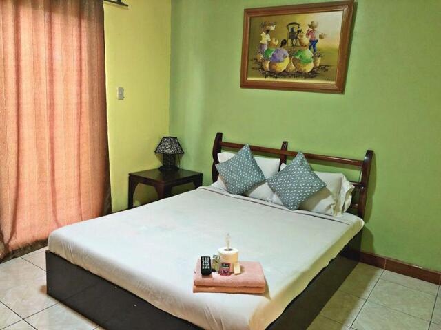 Francisco Road (tagaytay - Sta. Rosa Road), Tagaytay, La Gracia Apartelle