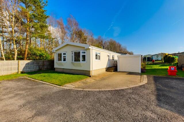 Holly Lodge, First Avenue, Tadworth, 2 Bedroom Park