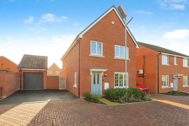 Blue Rock Drive, Aylesbury, 4 Bedroom Detached