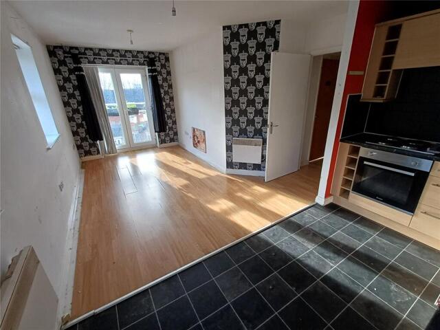 Mystery Close, Liverpool, 2 Bedroom Flat