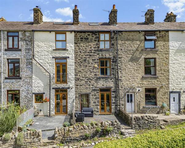 Henry Street, Ramsbottom, 2 Bedroom Terraced