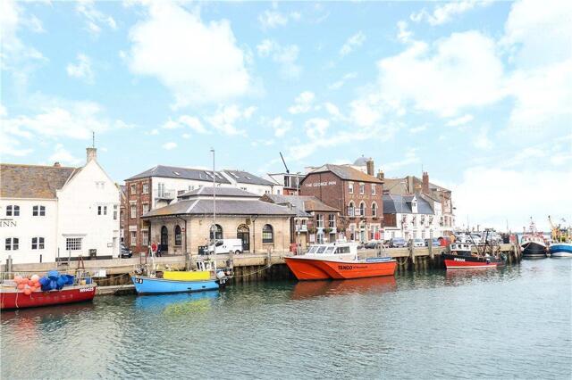 Helen Lane, Weymouth, 3 Bedroom Terraced