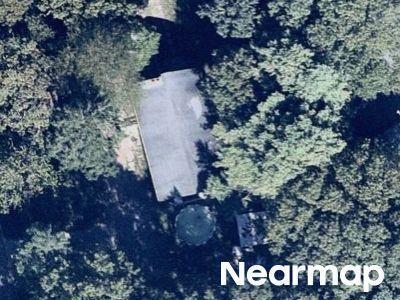 Fish Cove Rd, Southampton, Preforeclosure Multi-family Home