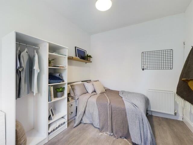 Well Meadow Drive, Sheffield, 1 Bedroom Flat