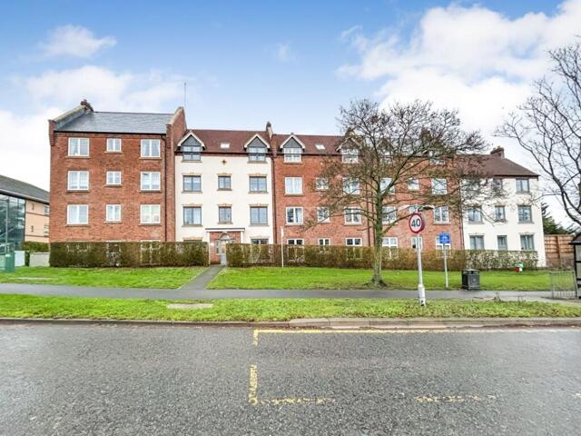 98 Great North Road, Flat  Highclere House, Hatfield, 2 Bedroom Apartment