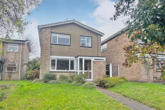 Oast House Crescent, Farnham, 3 Bedroom Detached