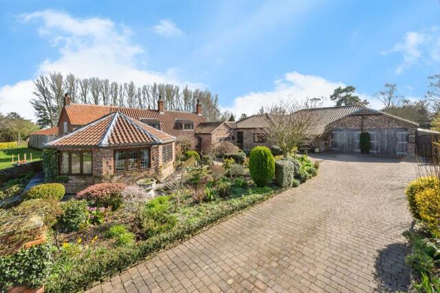 Humberside, Whitton, 5 Bedroom Character