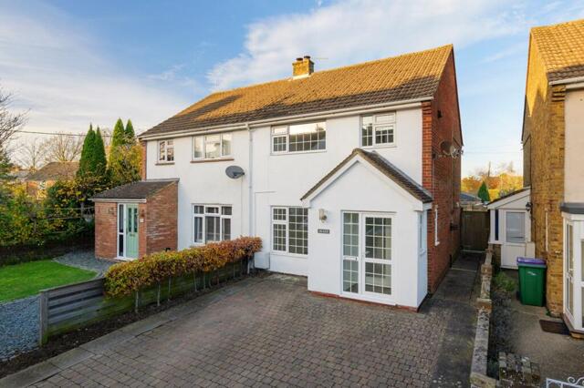 High Street, Lyminge, 3 Bedroom Semi-detached