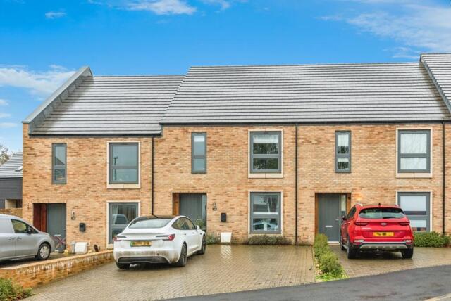 Thames View, Swindon, 3 Bedroom Terraced