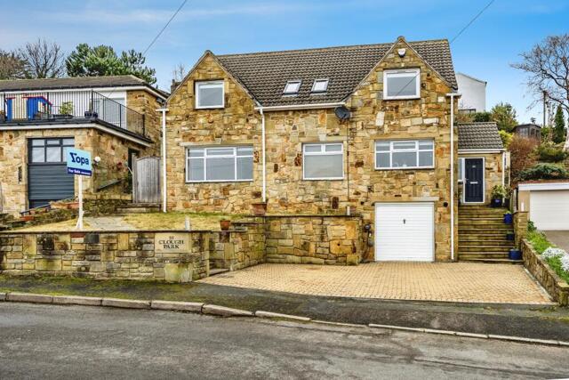 Clough Park, Huddersfield, 4 Bedroom Detached