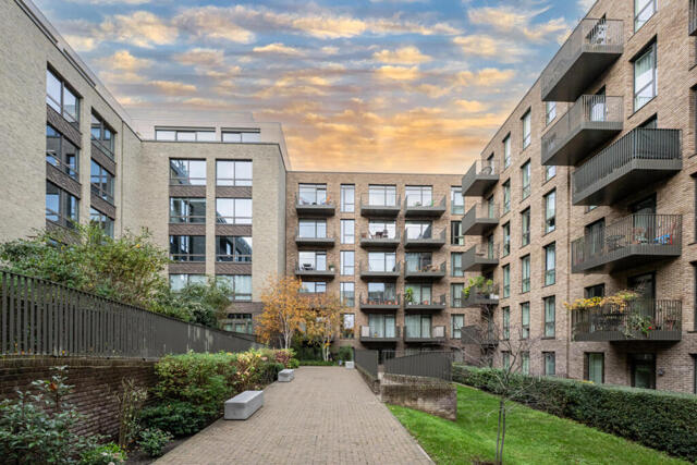 West Row, Ladbroke Grove, 1 Bedroom Flat