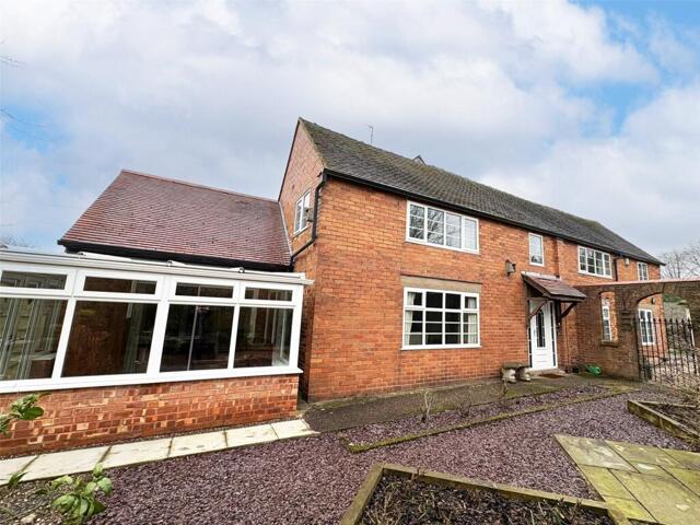 Red Lake, Shepherds Lane, Telford, 4 Bedroom Detached