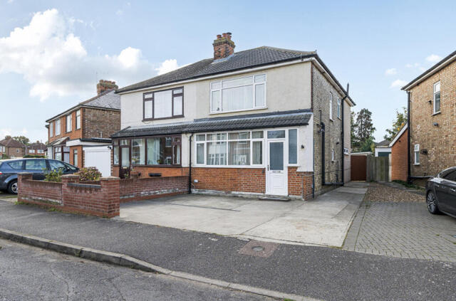 Bernard Crescent, Ipswich, 3 Bedroom Semi-detached