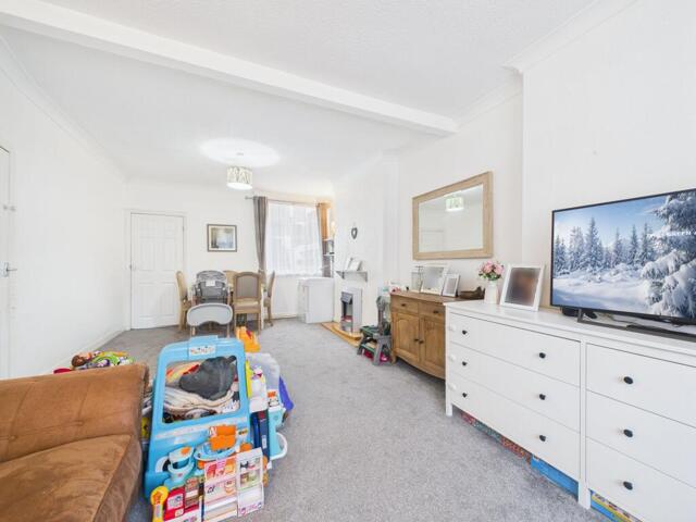 Darran Road, Abertillery, 2 Bedroom Terraced