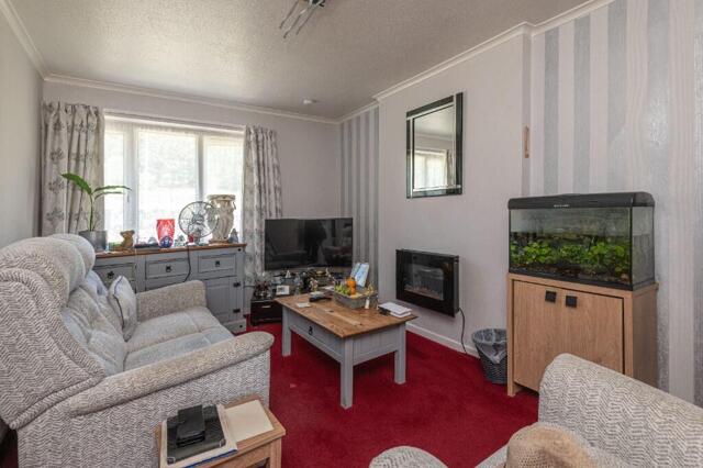 Acaster Drive, Bradford, 1 Bedroom Flat