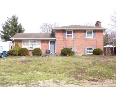 Sedalia Ct, Louisville, Preforeclosure Single-family Home