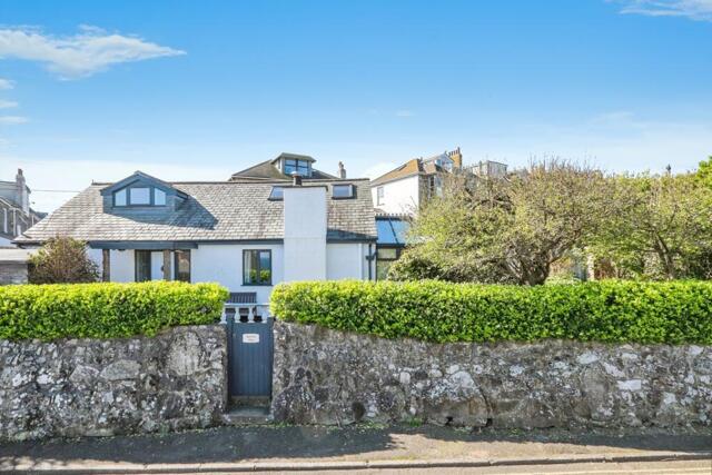 Orange Lane, St. Ives, 3 Bedroom Detached Orange Lane, St. Ives, 3 Bedroom Detached