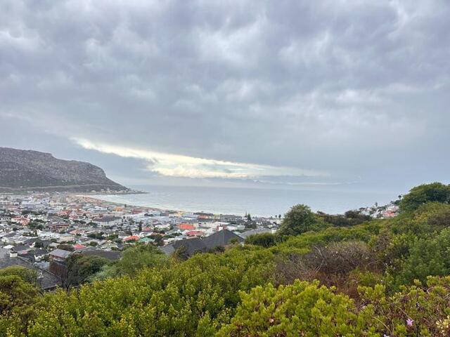 Fish Hoek, Exclusive Mountainside Home