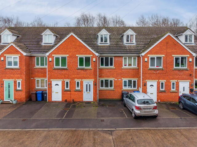 Jacques Place, Barnsley, 3 Bedroom Town