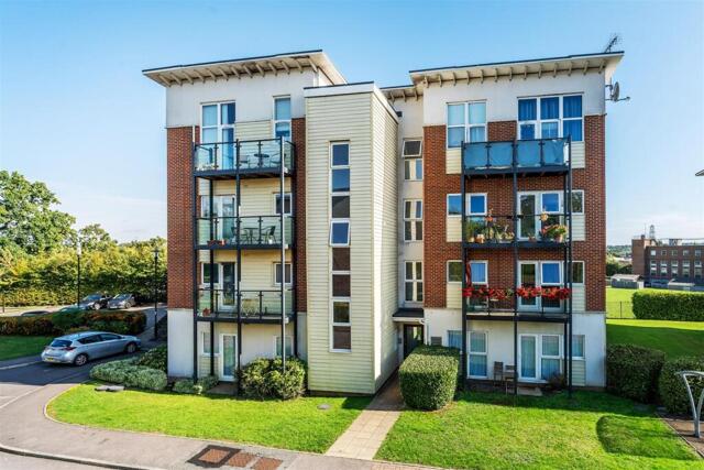 Cedar House, Leatherhead, 1 Bedroom Apartment Cedar House, Leatherhead, 1 Bedroom Apartment