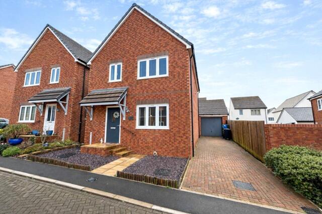 Pear Tree Drive, Chard, 3 Bedroom Detached
