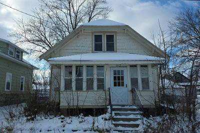 Hodgman St, Red Wing, Preforeclosure Single-family Home