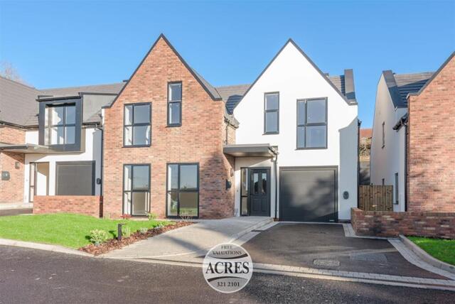 Barley Court, Lichfield Road, 4 Bedroom Detached