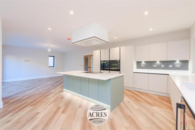 Barley Court, Lichfield Road, 4 Bedroom Detached