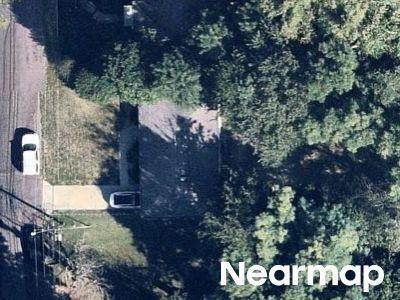 Henry St, Alton, Preforeclosure Single-family Home