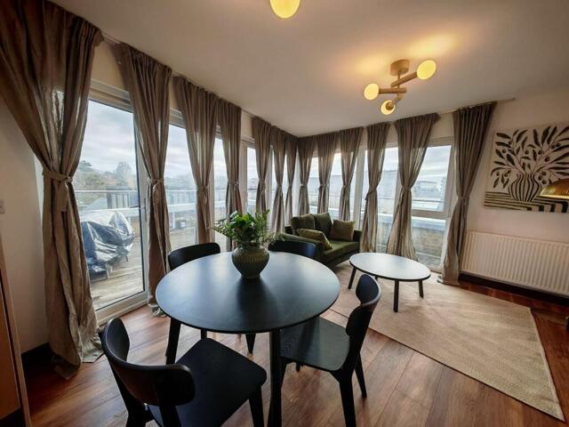 Kings Mill Way, Denham, 1 Bedroom Apartment