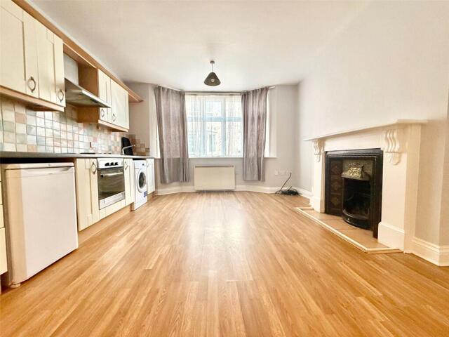 High Street, Winslow, 1 Bedroom Apartment
