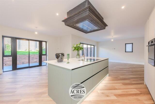 Barley Court, Lichfield Road, 4 Bedroom Detached