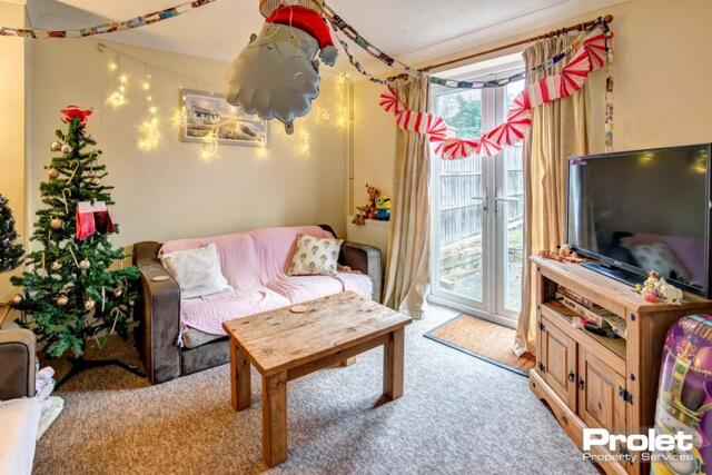 Nasmith Road, Norwich, 4 Bedroom Semi-detached