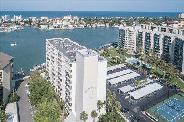 Island Way Apt,clearwater, Condo For Rent