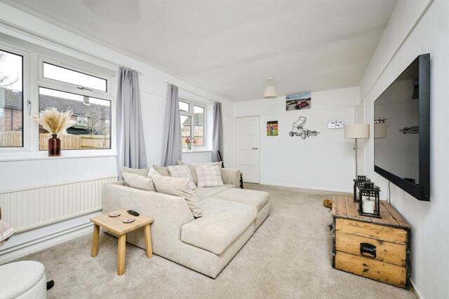 Broadhurst Road, Wittering, 3 Bedroom Terraced